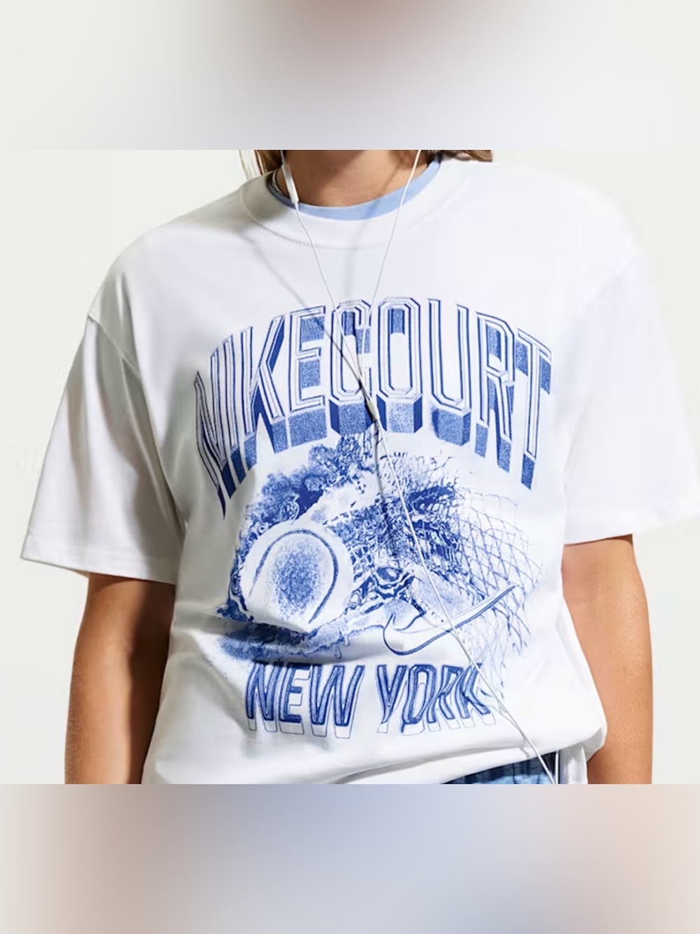 NikeCourt UNISEX White Graphic Tennis Tee - Blue Print